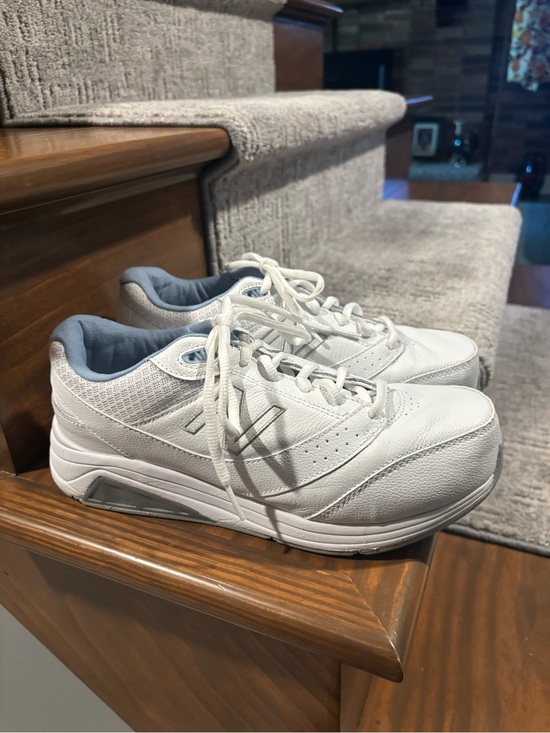 New Balance Shoes - New balance White Kids Athletic Lace-Up Shoes 8.5